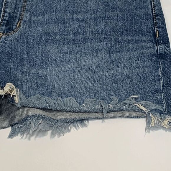 Universal Thread High Rise Shortie Frayed Denim Short - Picture 4 of 7